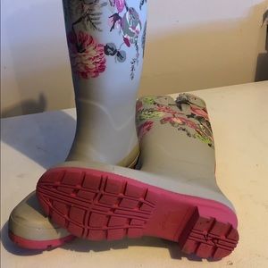 Joules Women’s Floral Rainboots - Size 9